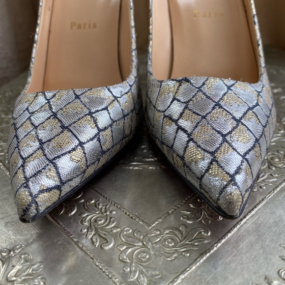Christian Louboutin Silver and gold foiled pumps. - Picture 3 of 11